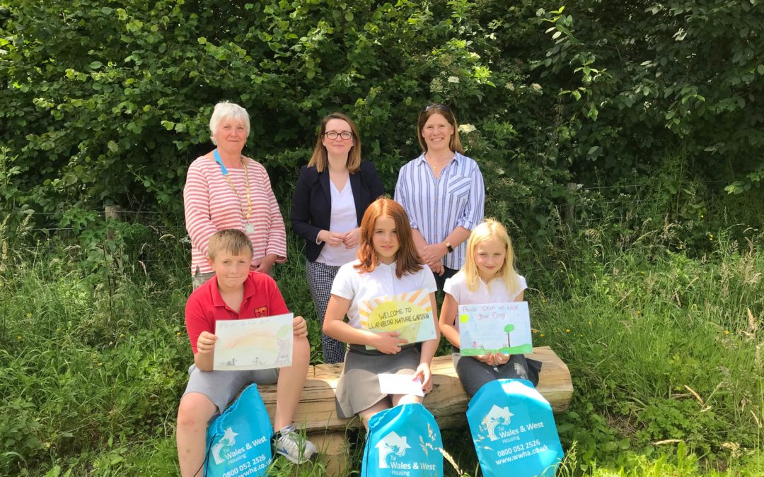 Plant ysgol yn helpu i greu cartref ar gyfer natur