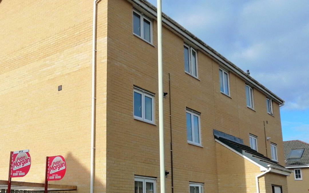 Ffordd Maendy exterior view of apartment building