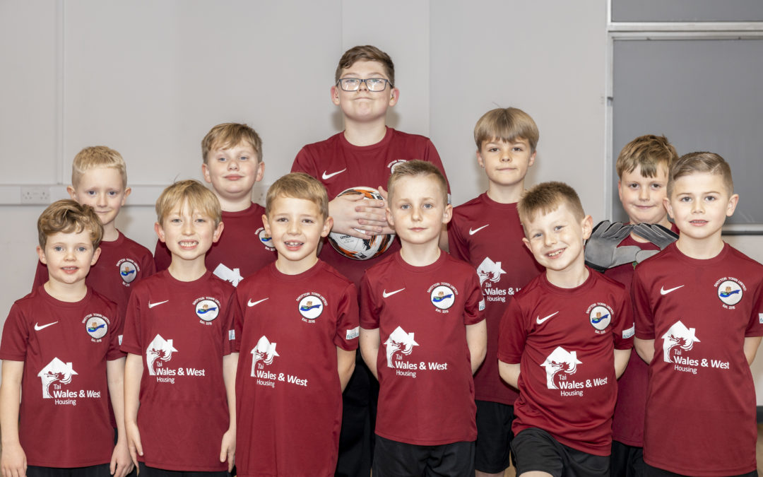 Youth football team waives cost of kit for players thanks to Wales & West Housing funding