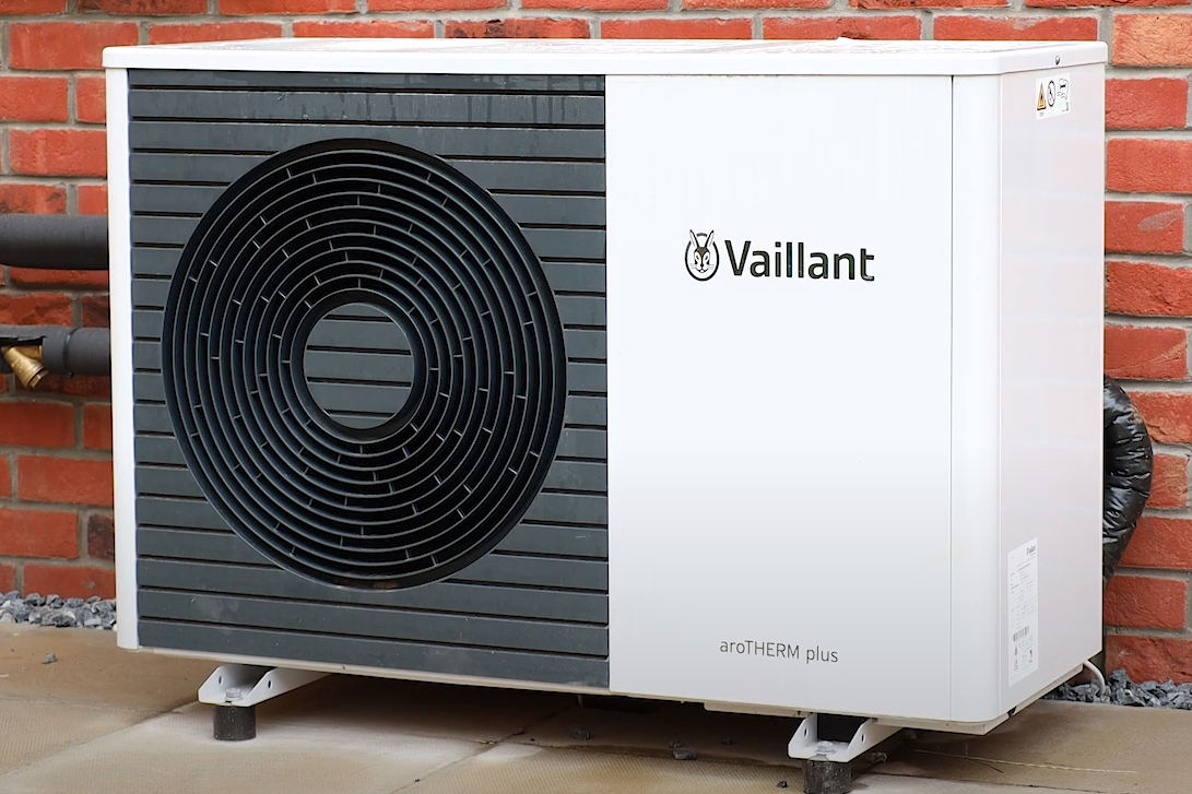 Image of an Air Source Heat Pump machine on the ext
